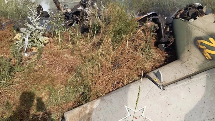 Российские паблики показали якобы сбитый Вагнером российский вертолет 