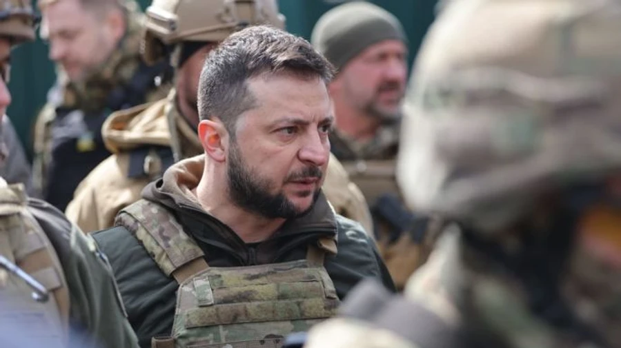 Президент – світу: Без важкої зброї війна затягнеться, Росія відступатиме і наступатиме