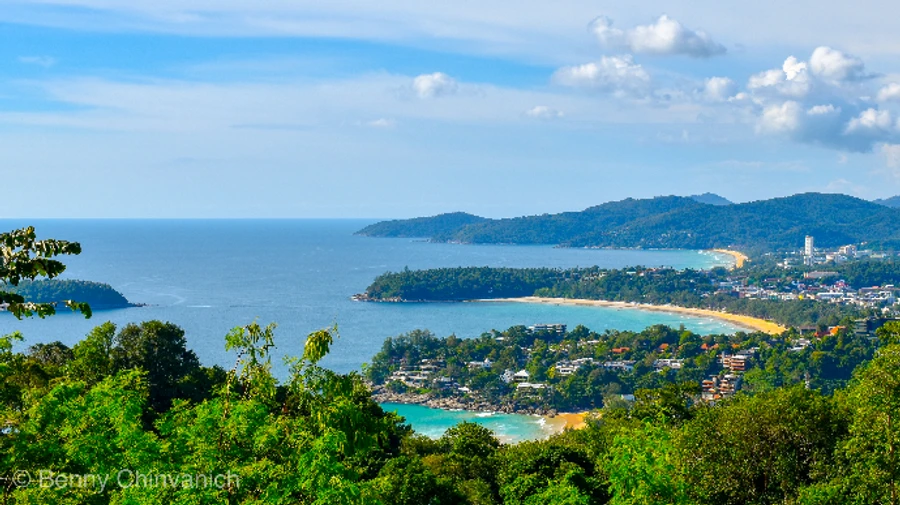 Таїланд дозволив вакцинованим туристам в’їжджати на Пхукет без самоізоляції