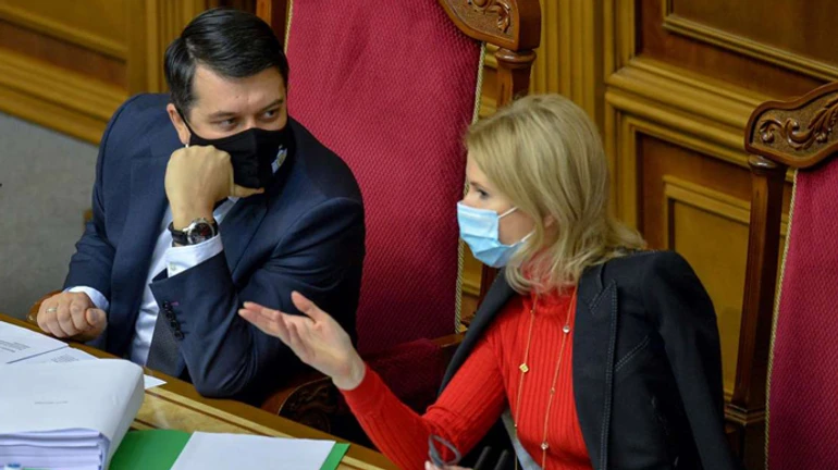 Рада продлила особый статус Донбасса еще на год