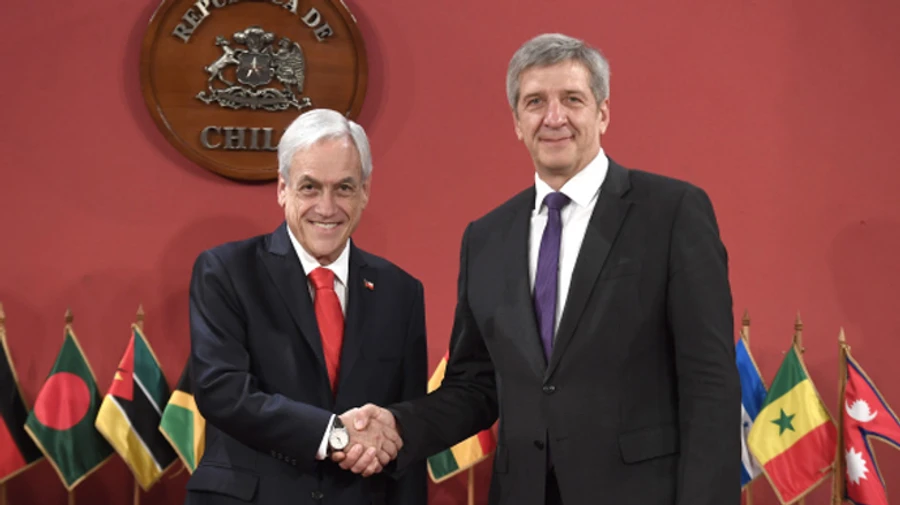 Посол Білорусі подав у відставку, бо Лукашенко не має права висловлювати волю народу