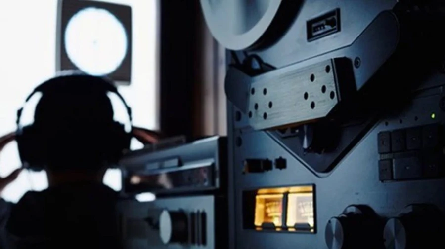 Подполковник СБУ продавал информацию о телефонных разговорах граждан