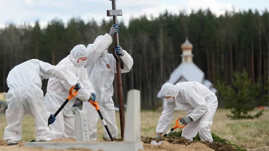 Чверть росіян вважають COVID-19 вигадкою зацікавлених осіб