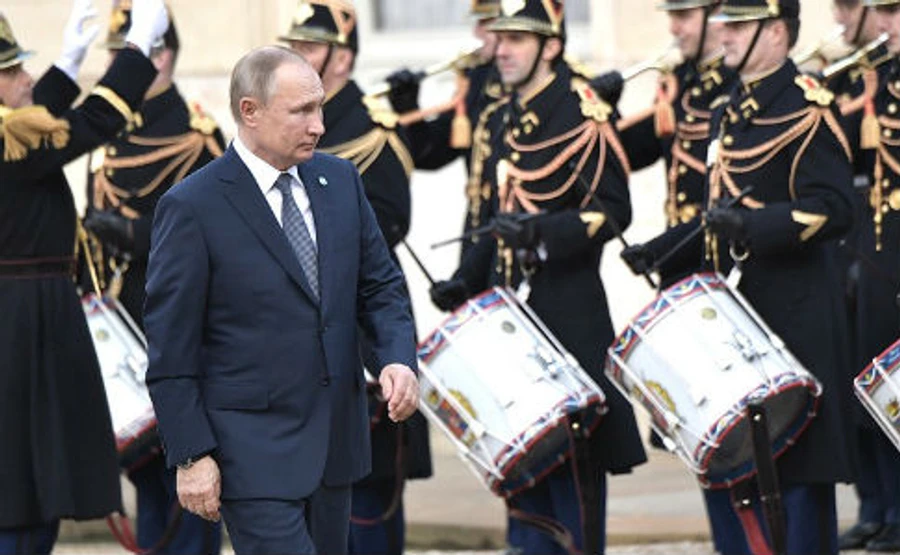 Путін поки не хоче пускати Україну в ОРДЛО, бо так написано у Мінських угодах