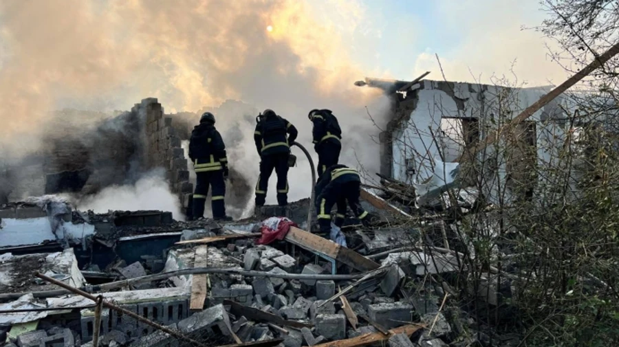 Russians hit Dnipropetrovsk Oblast, causing large-scale fires: five people injured – photos