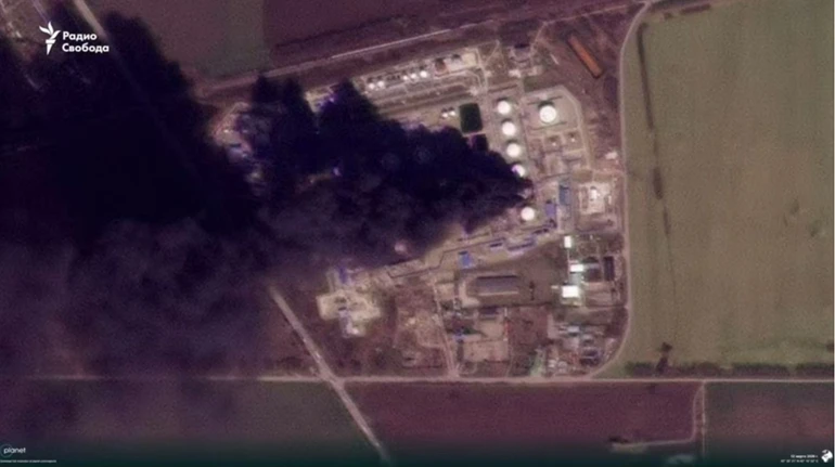 ЗМІ: Після удару по нафтобазі в Краснодарському краї РФ два резервуари повністю вигоріли