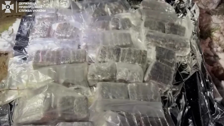 Прикордонники та СБУ збили дрон з наркотиками на 13 мільйонів