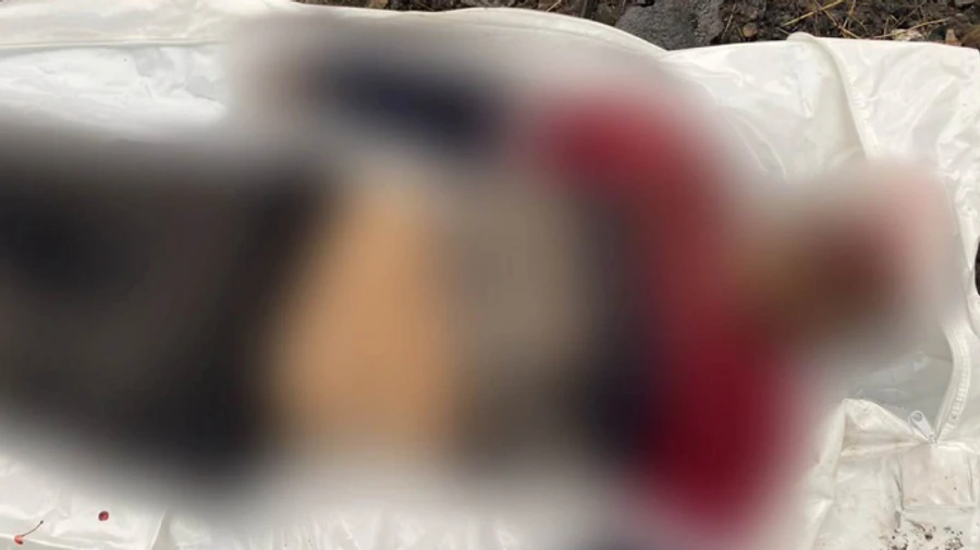 Россияне сбросили на Торецк четыре авиабомбы: трое убитых, шестеро раненых