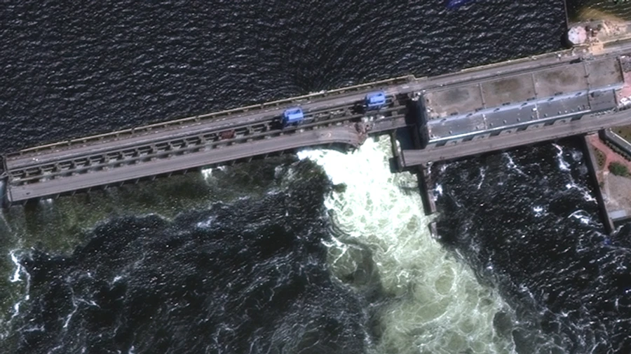 UK Intelligence assesses situation with Kakhovka Hydroelectric Power Plant explosion