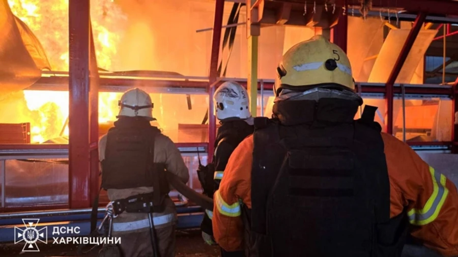 У Харкові пошкоджено житлові багатоповерхівки, поліклініку, школу та готель: 2 постраждалих