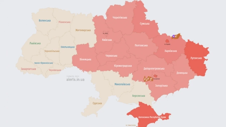 В Киеве и в половине областей звучала воздушная тревога