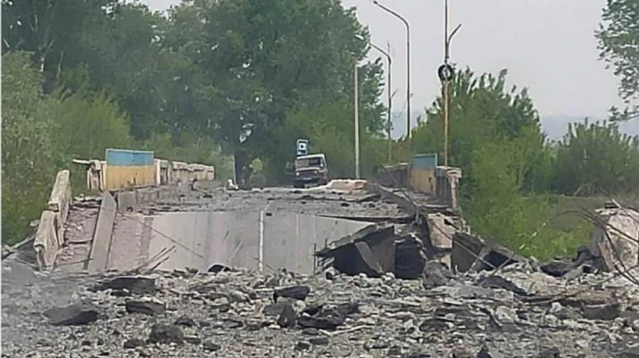 Росіяни знищили сполучення між Сєвєродонецьком та Рубіжним – ОВА