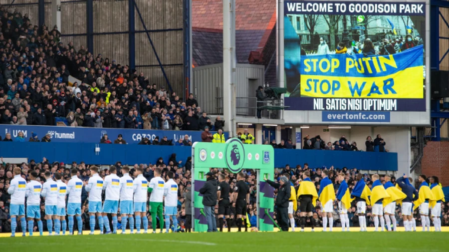 Англійські клуби Прем'єр-ліги Миколенка й Зінченка підтримали Україну