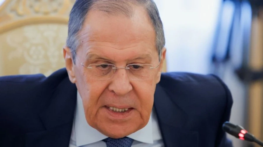 Лавров почав говорити з Заходом на фені: Пацан сказав - пацан зробив