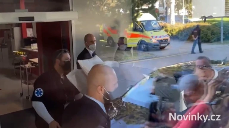 Президент Чехии попал в реанимацию после неожиданного проигрыша власти на выборах