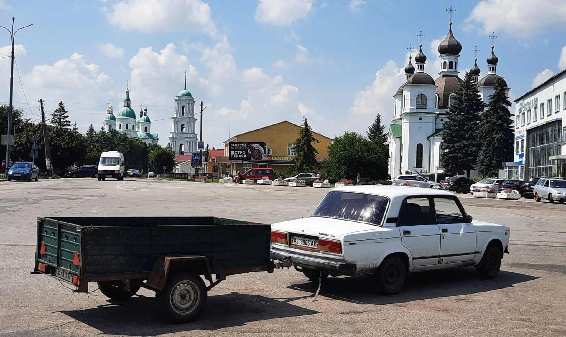 Козел, Растрелли и Розумиха. Жизнь в украинской провинции на примере пгт Козелец