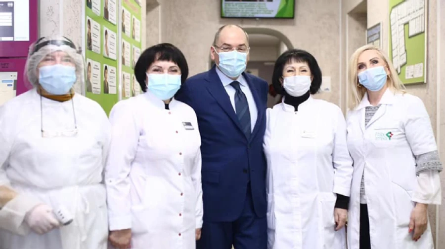За відмову від вакцинації звільняти медиків не будуть – Степанов