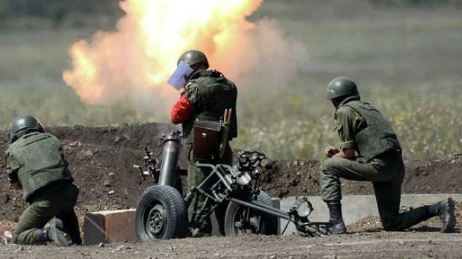 Збройні формування РФ обстріляли село на Донбасі