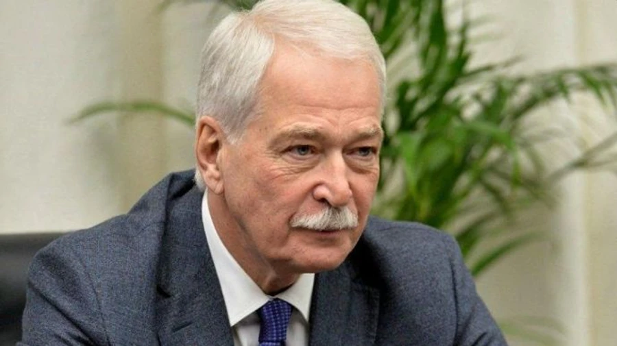 Путін дав орден своєму представнику в ТКГ