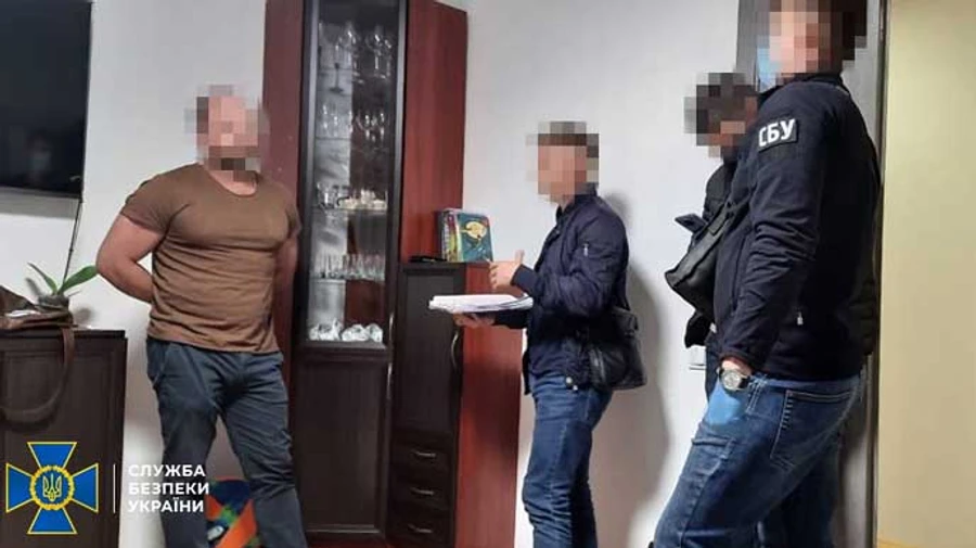 СБУ разоблачила дельцов, которые подделывали фальшивые паспорта граждан ЕС