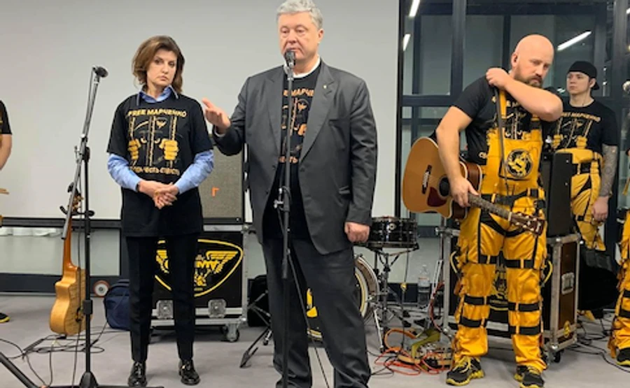 Порошенко внес 19 миллионов за генерала Марченко