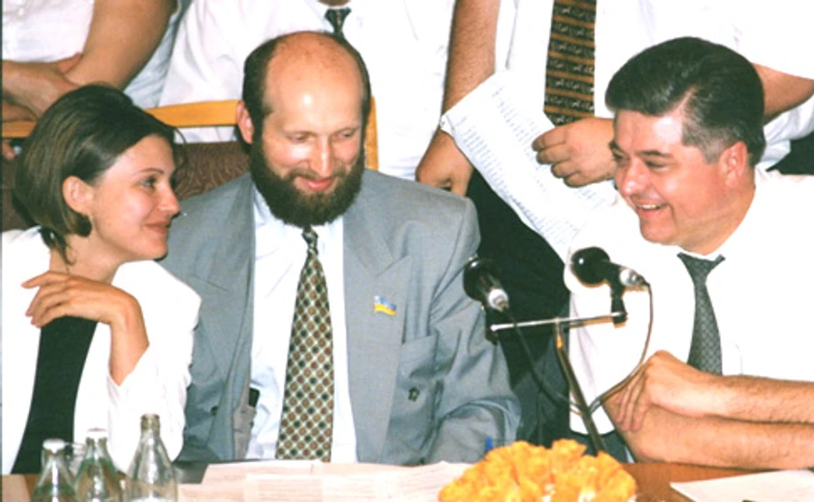 Через Тимошенко і Лазаренка в офісі Mossaсk проводили обшук