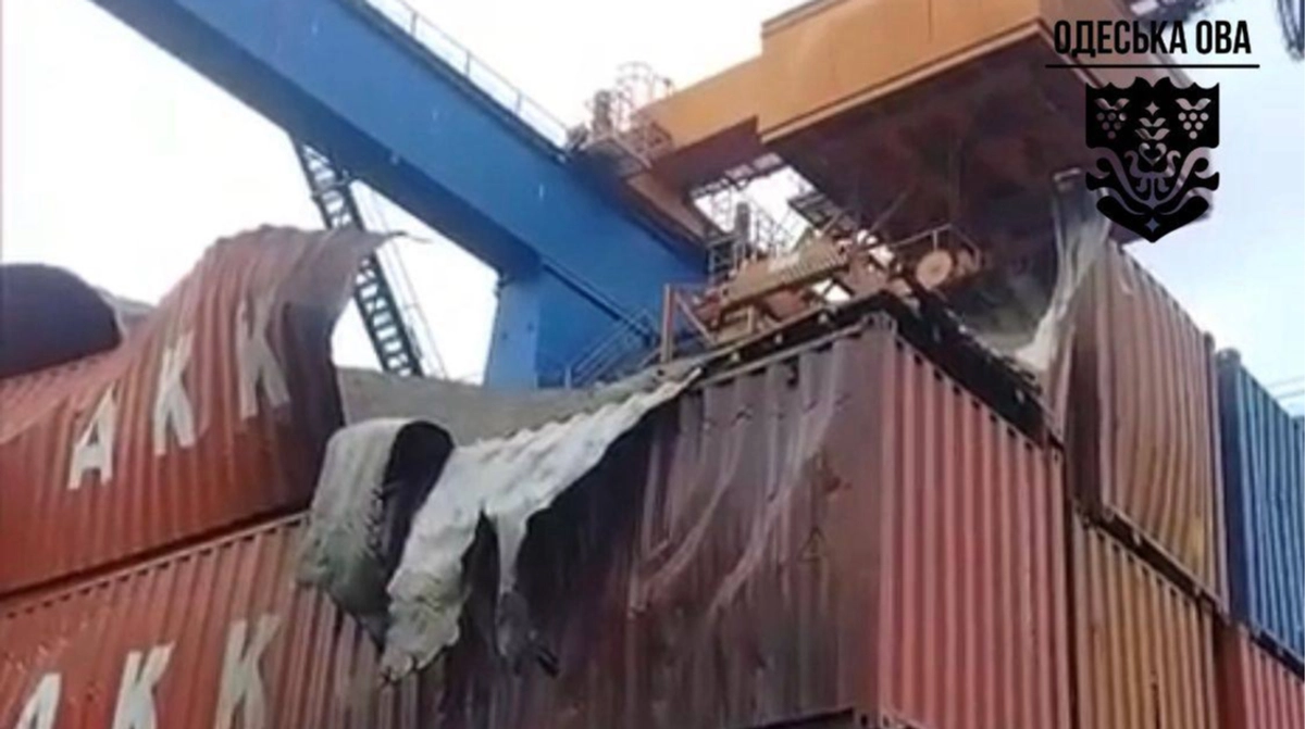 Death toll rises after Russian strike on ports in Odesa Oblast