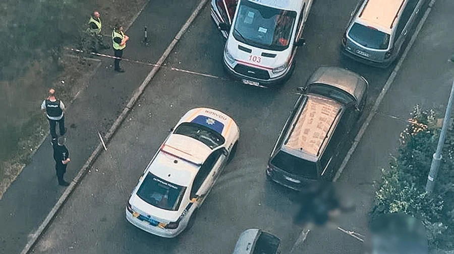 У Києві загинули двоє дітей: упали з 15 поверху