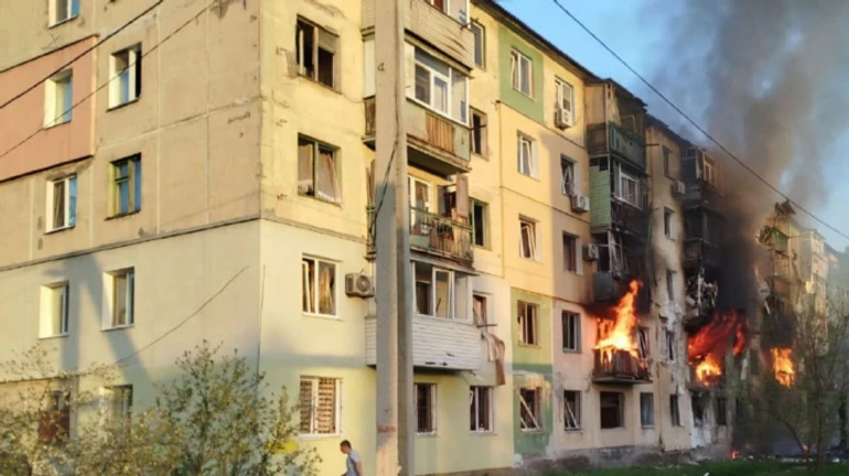 Росіяни вдарили по Павлограду: загинули 2 дорослих і дитина, ще 14 людей поранені – ОВА