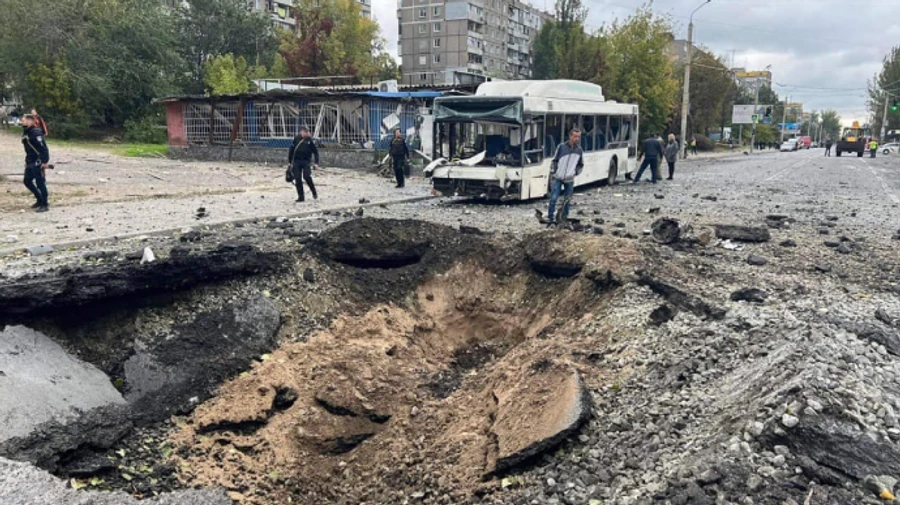 Масований ракетний удар РФ: влучання в 14 регіонах України, десяток загиблих - поліція