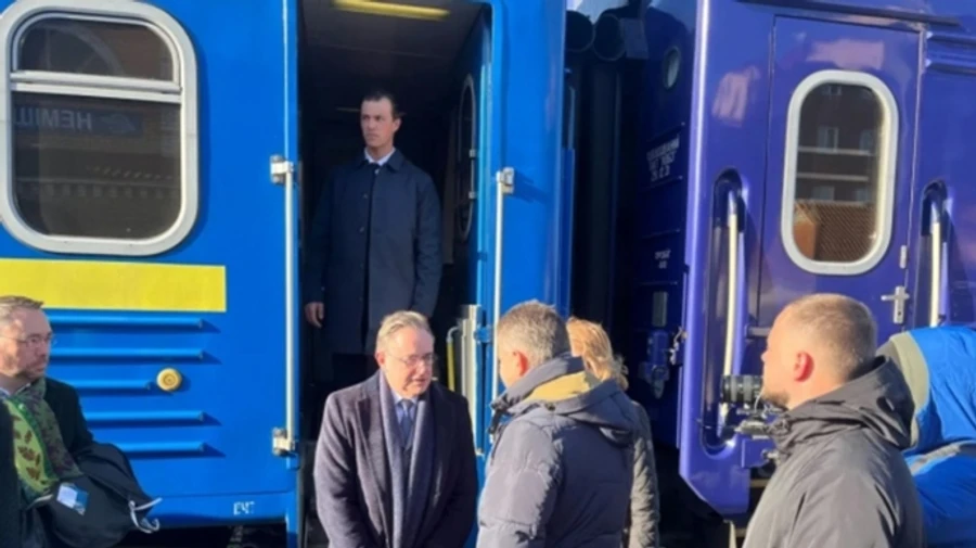 Belgian PM and heads of Belgian Defence and Foreign Ministries arrive in Kyiv