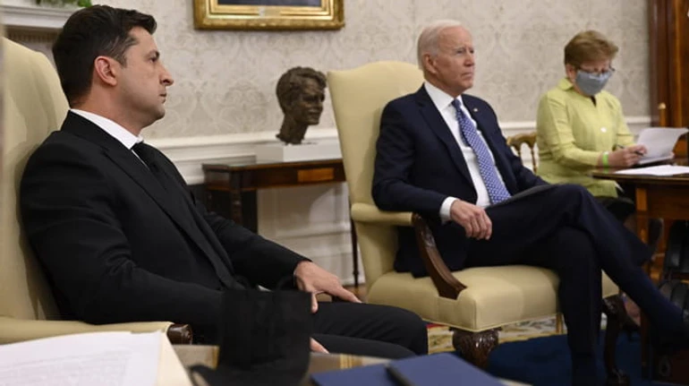 Байден с тенью России: почему визит Зеленского в США не стал чистой победой