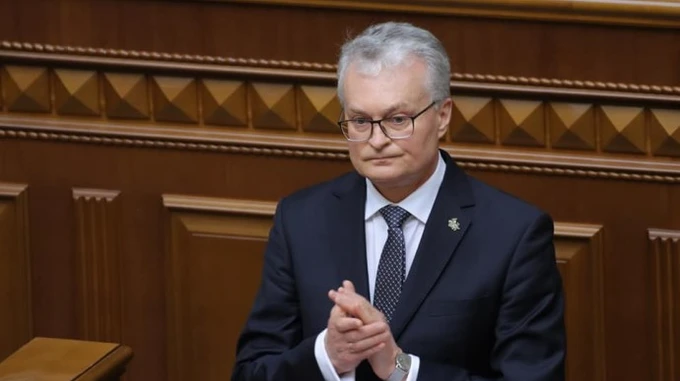 Звертаюсь до вас достойною мовою: президент Литви виступив у Раді українською