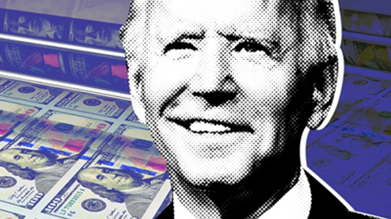 1400 доларів від Байдена: як роздача грошей в США вплине на курс та підтримає українську владу