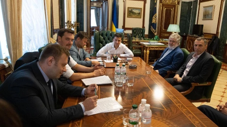 Боротьби з олігархами недостатньо для подолання корупції – президент