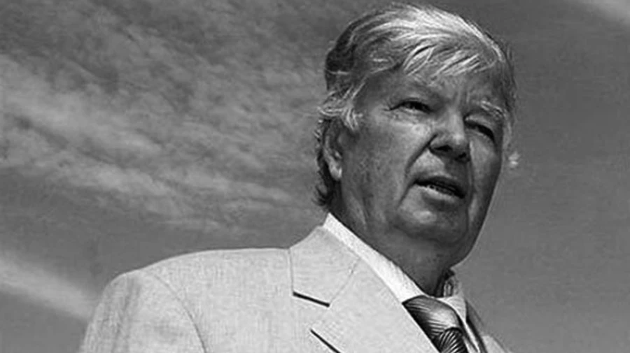 Похорон батька Порошенка перенесли через суд