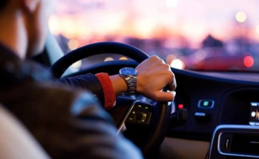 Нардепи пропонують заборонити фільми і музику без навушників в автобусах 