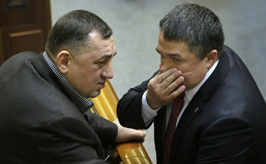 В ВР рассказали, кто инициировал награждение Гереги и Ищейкина