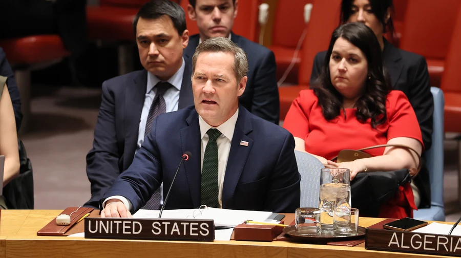 The US envoy to the UN threatened new sanctions and promised weapons to Ukraine if Russia does not stop the war