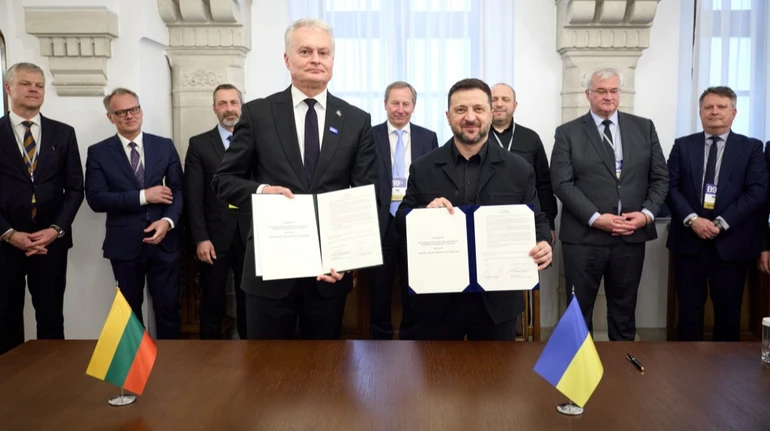 Україна підписала із Литвою оборонну угоду в форматі Drone Deal