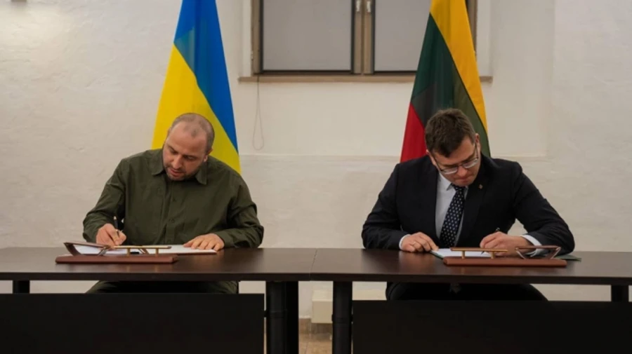 Литва профінансує виробництво далекобійних дронів, зокрема й Паляницю