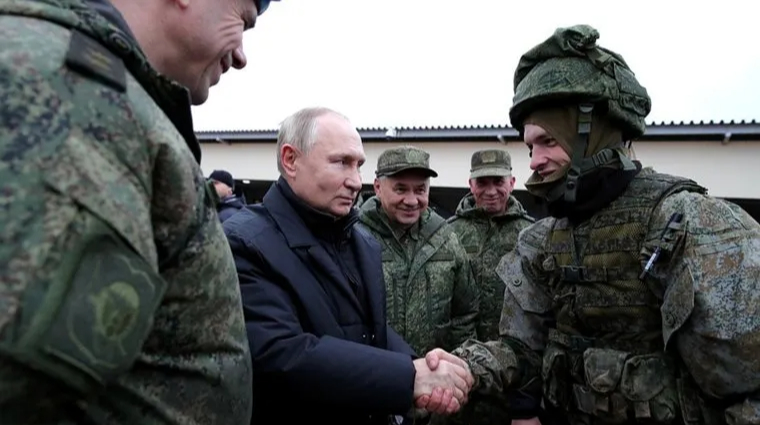 Євросоюз може послабити заборону на в'їзд учасникам війни проти України – ЗМІ