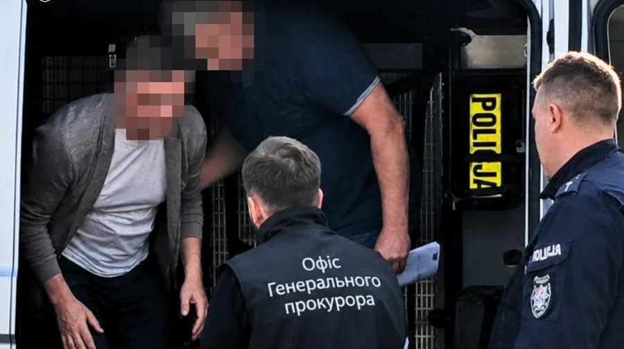 Из Германии экстрадировали подозреваемого в биржевых махинациях бывшего депутата Демчака