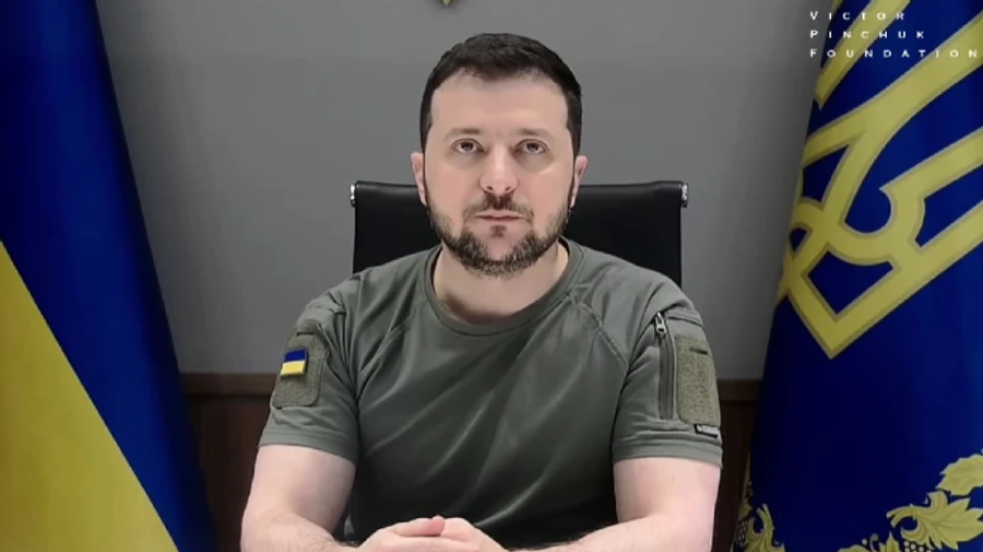 Зеленский: Путин живет в своем информационном мире