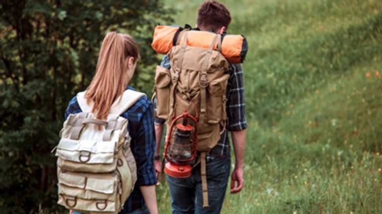 Зібрали тривожну валізку, що далі? Куди евакуюватися, що робити з тваринами і зброєю
