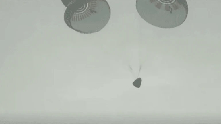 Туристы миссии SpaceX вернулись на Землю