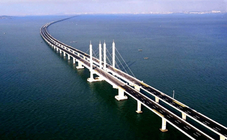 Керченский мост стал серьезной угрозой безопасности Украины – Турчинов