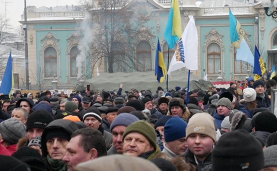 Часть сторонников Саакашвили пошла под ВР из-за штурма