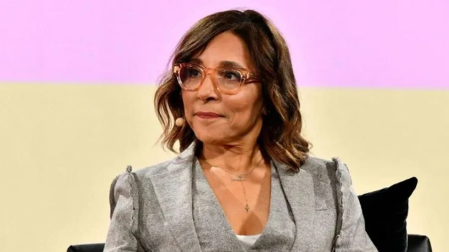 Гендиректор соцсети Х объявила об отставке на фоне скандала с чат-ботом Grok