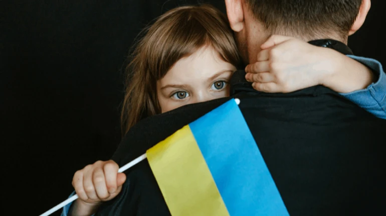 Жизнь в разных странах, развод или потеря. Как говорить с ребенком, когда война изменила вашу семью